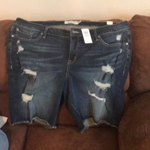 Torrid Boyfriend Bermuda Destructed Shorts